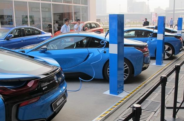 消費者偏愛內燃機,新加坡純電動汽車之路不容易