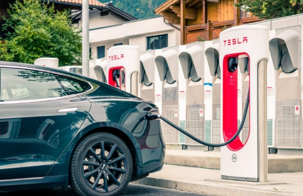 盡管特斯拉很成功，但美國電動汽車發展仍面臨諸多障礙