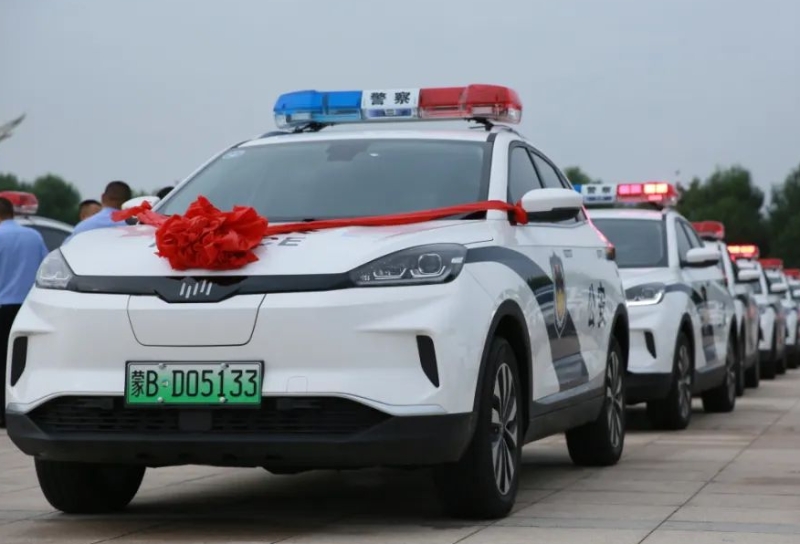 黨政機關應帶頭使用新能源汽車