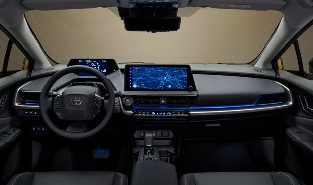 被逼變革的造車巨頭，豐田的艱難電動(dòng)車轉(zhuǎn)型啟幕｜動(dòng)察
