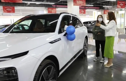 “線上＋線下”！太原首家新能源汽車城市展廳啟動