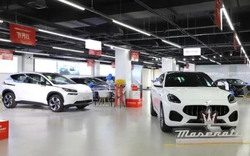 “線上＋線下”！太原首家新能源汽車城市展廳啟動