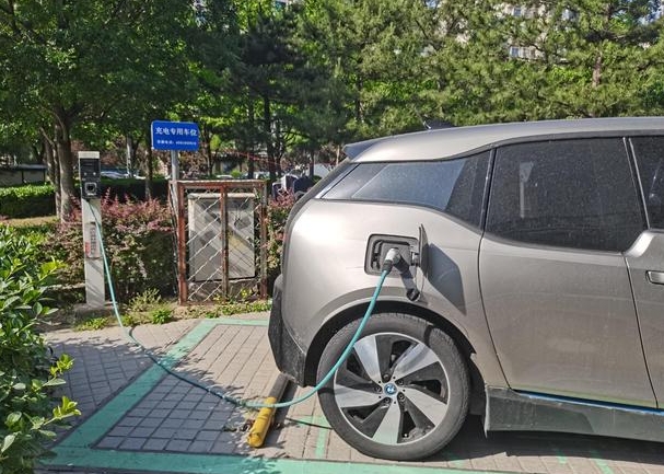 新能源汽車下鄉記
