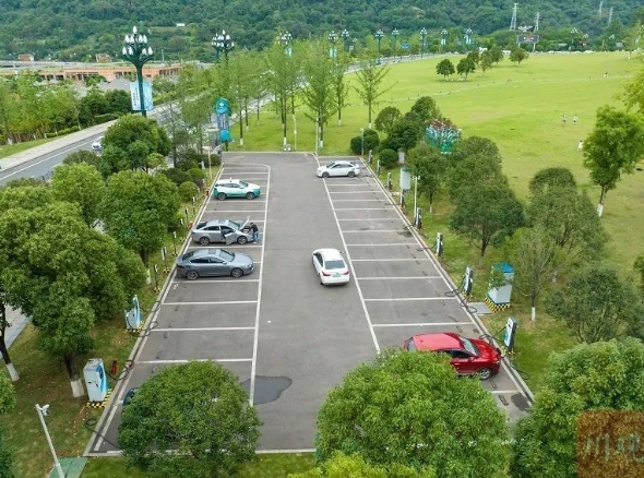 探城?宜賓|在長江首城開電動汽車是種怎樣的體驗？