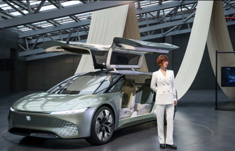 通用汽車的ProximaEV概念車在中國(guó)亮相,帶有別克徽章和鷗翼門