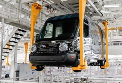 Rivian上調2023年電動汽車產量目標