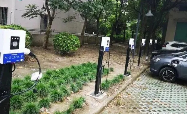 我省完善居民電動汽車充電樁分時電價政策