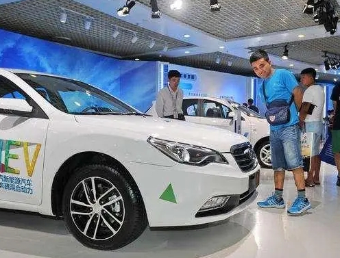 中國車企占據“半壁江山”!越南電動車銷量今年或“翻一番”未來十年年均增長25%