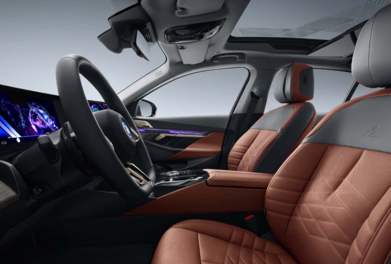 2024BMW5系、i5在中國首次亮相，軸距加長，專屬配置