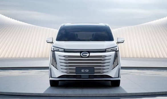 新能源車銷量將占全球六成新車出口有望放量中國(guó)汽車業(yè)2024年“雙引擎”加速跑