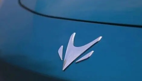 極狐汽車：致力于推動電動汽車技術突破和創(chuàng)新