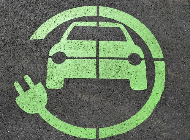 國家能源局：2023年底中國電動汽車充電基礎設施總量達859.6萬臺，同比增長65%