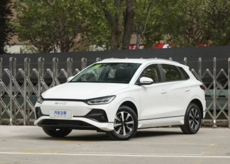 比亞迪e2是電動汽車嗎？