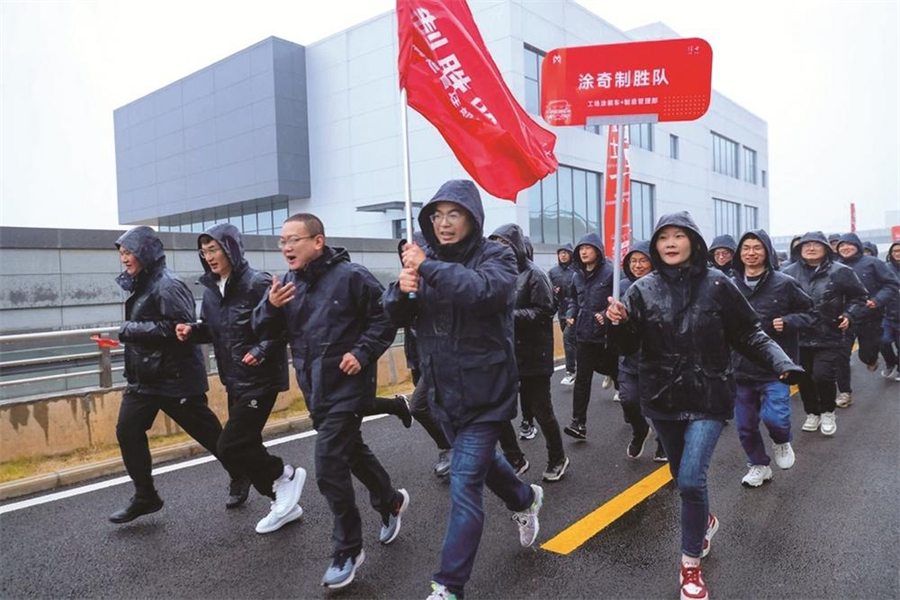 迎著風雨去戰斗