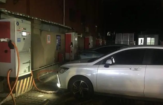 福建出臺(tái)方案破解電動(dòng)汽車“最后一公里”難題