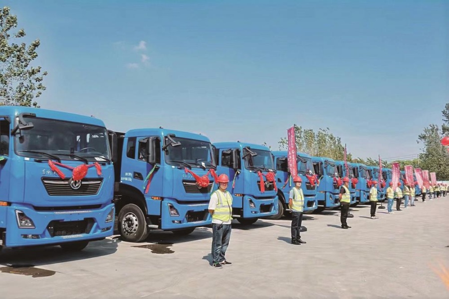 東風商用車新能源重卡批量交付