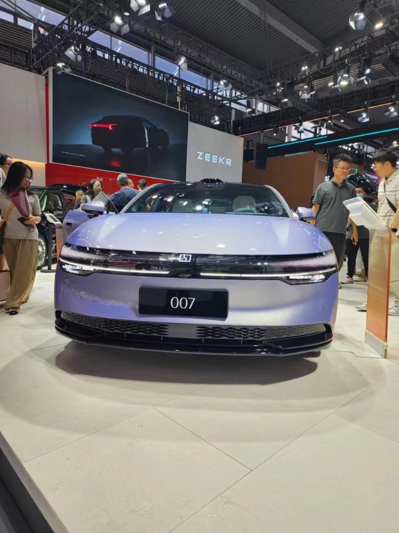 新車速報——極客007