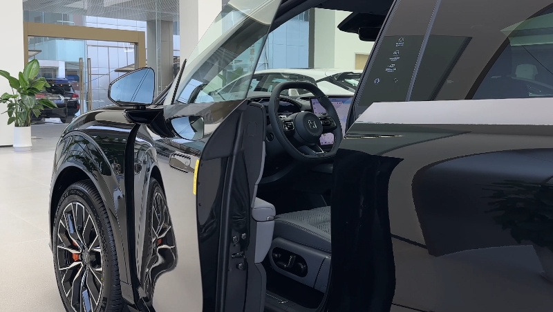 新車速報——極氪7x