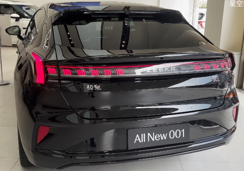 新車速報(bào)——極氪001