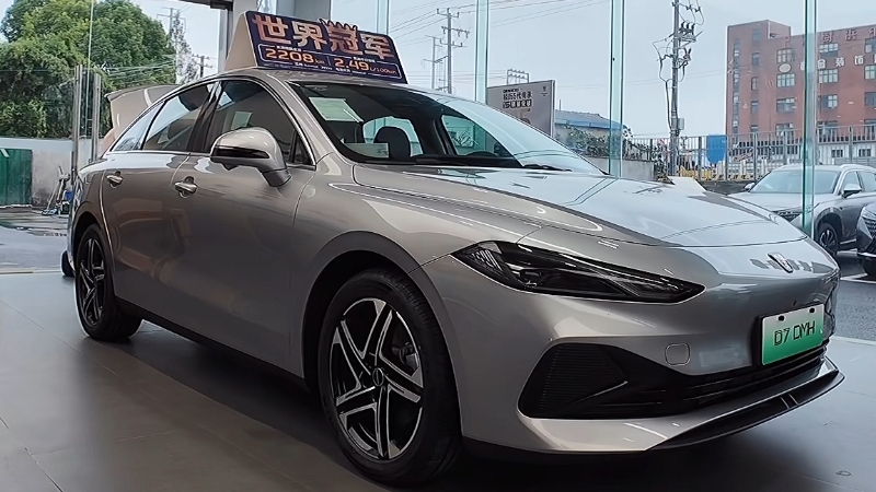新車速報——榮威D7DMH