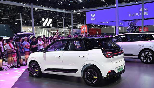 比亞迪海豚“接班人”上市！7.58萬起，外觀動感，純電續航430Km