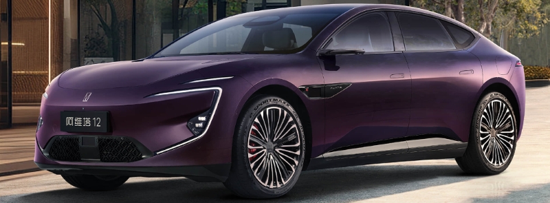 新車速報——阿維塔12