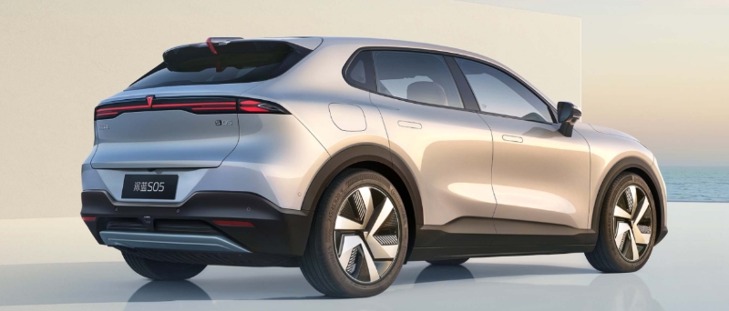 新車速報(bào)——長(zhǎng)安深藍(lán)S05