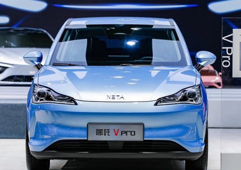新能源汽車優(yōu)勢鞏固庫存預(yù)警加劇“價(jià)格戰(zhàn)”