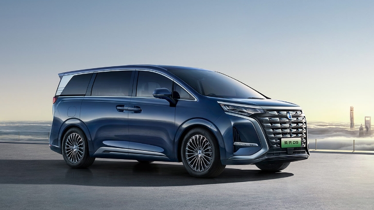 2023年全球電動(dòng)車(chē)銷(xiāo)量榜：比亞迪一騎絕塵，埃安理想雄起