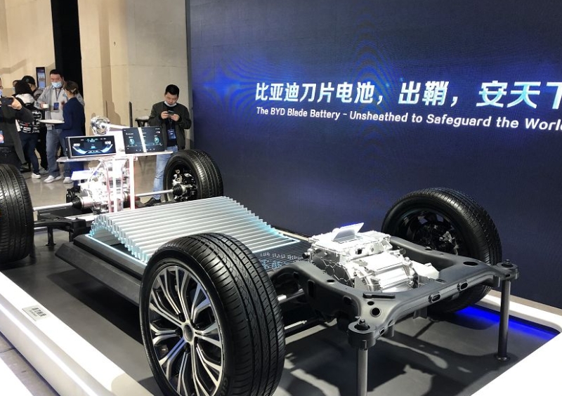 外媒述評中國電動汽車以開放競爭贏得市場