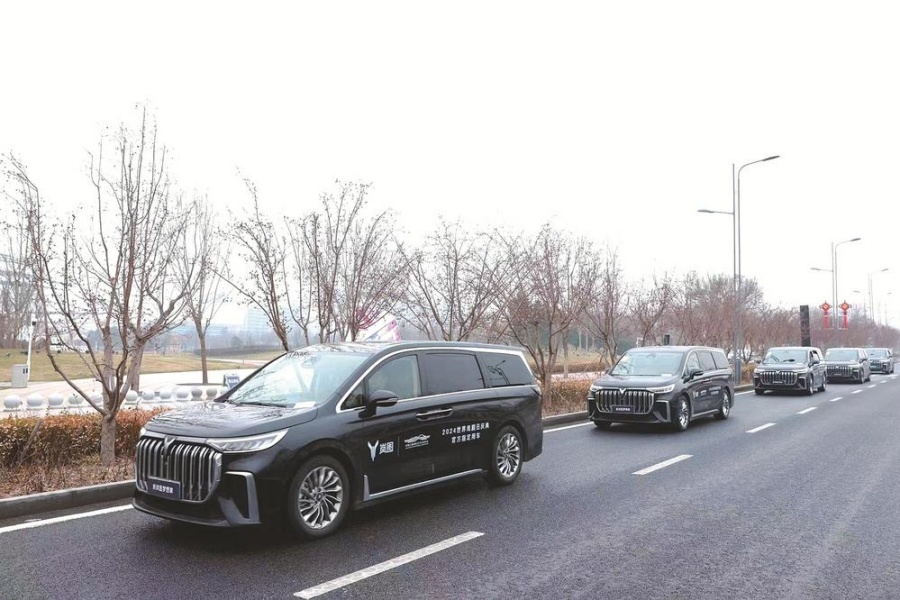 嵐圖汽車助力2024世界戲劇日慶典