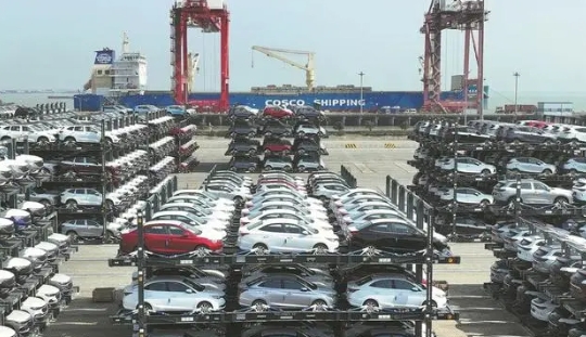澳洲學者：中國新能源汽車“產能過剩”？“產能不足”還差不多