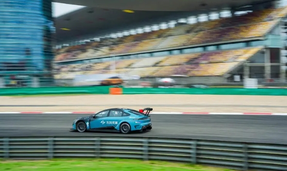 米其林與力盛體育共推亞太首個新能源汽車賽事E-TCR