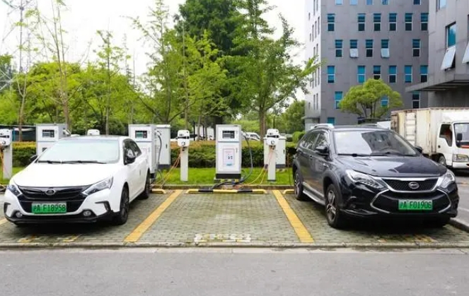 電動汽車跑長途，這3件事你必須注意