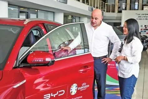 新能源汽車：在開放與合作中發展壯大