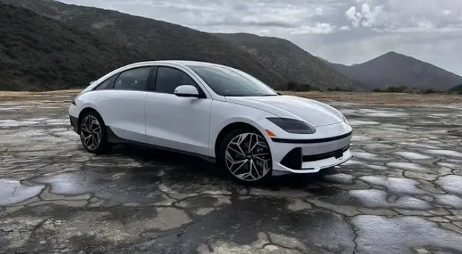 研究稱在美國大部分地區(qū)駕駛電動汽車的排放低于燃油車