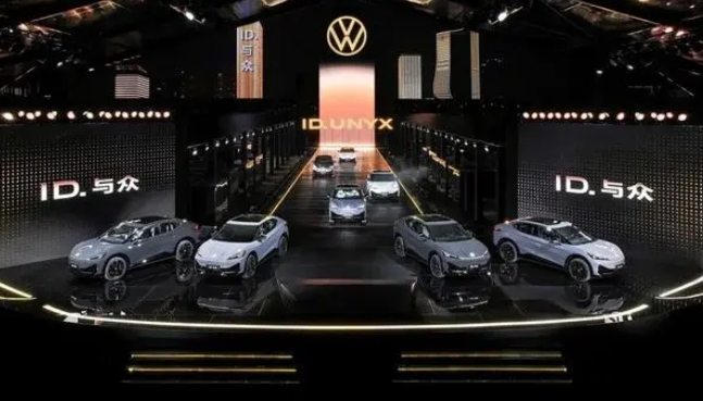 首款智能電動轎跑上市，江淮汽車與大眾攜手引領移動出行新時代
