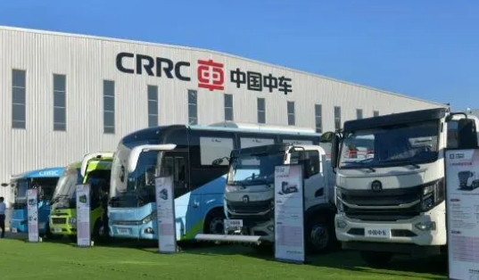 首臺新能源環衛車下線沈陽鐵西新能源汽車產業取得突破性進展