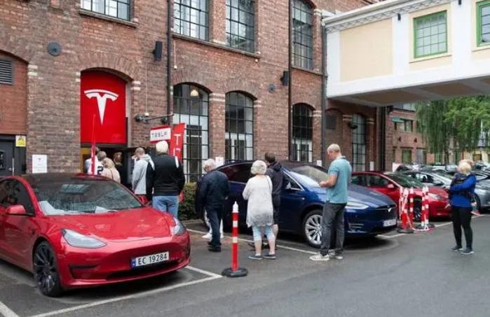 全球首例!挪威電動汽車保有量現已超過汽油車