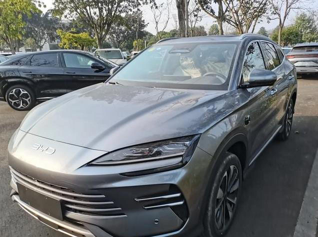 比亞迪多款新車到店！搭載“天神之眼”智駕，“背刺”老車主？
