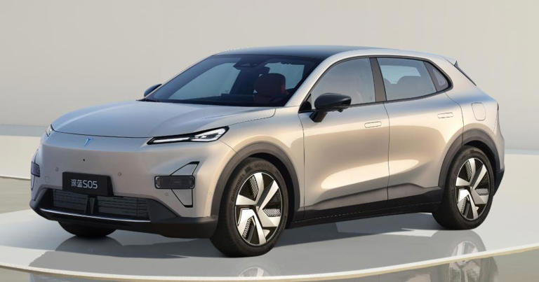 長安25年新款SUV！全系智能駕駛，寧德電池，11.5萬起