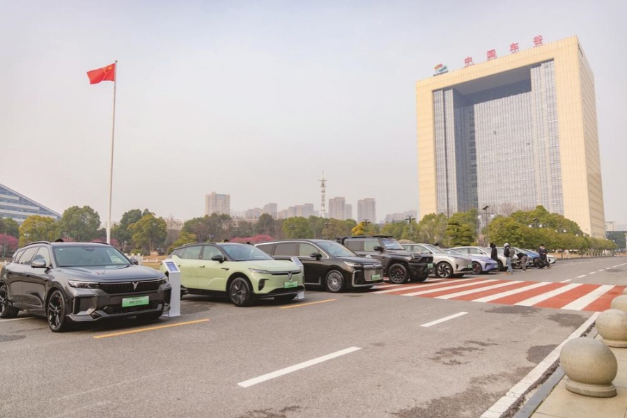 東風(fēng)多個(gè)乘用車品牌亮相“車谷造”汽車品牌群