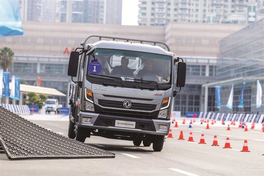 體驗東風輕型車魅力