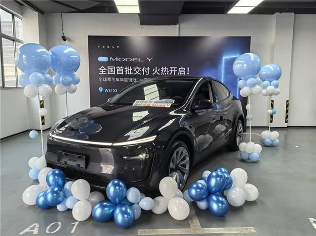 特斯拉煥新ModelY開啟交付，首批車主表示“驚喜”