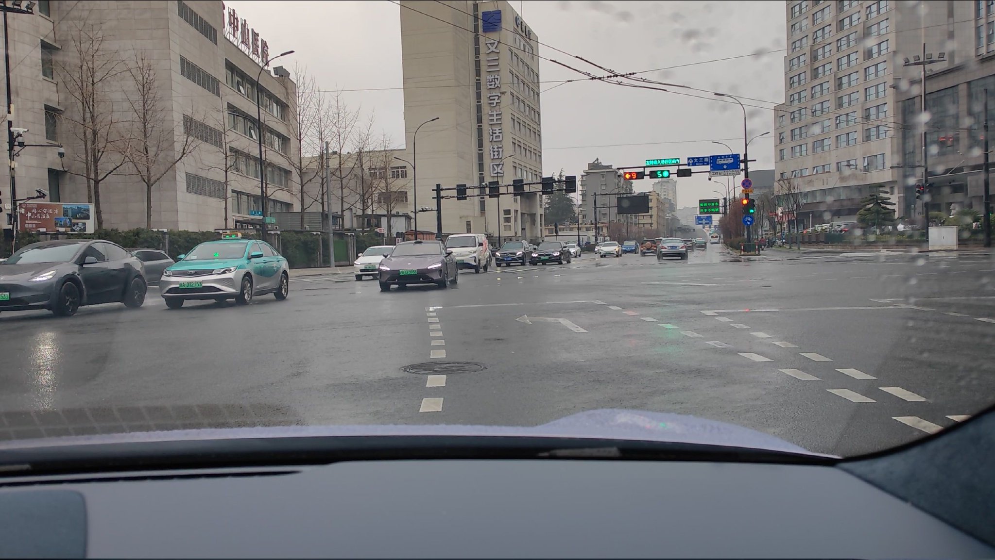 車位到車位體驗極氪千里浩瀚智駕城市NZP