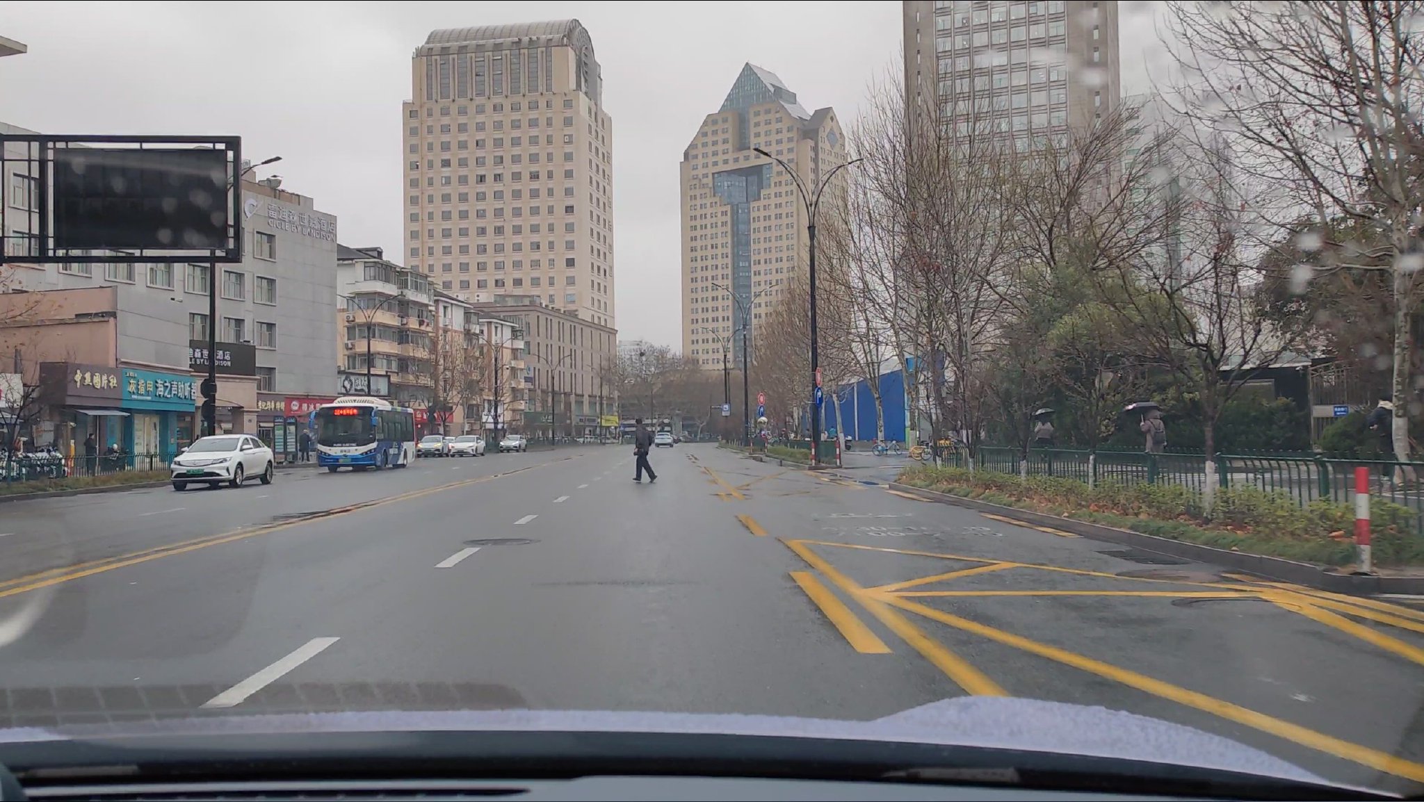 車位到車位體驗極氪千里浩瀚智駕城市NZP