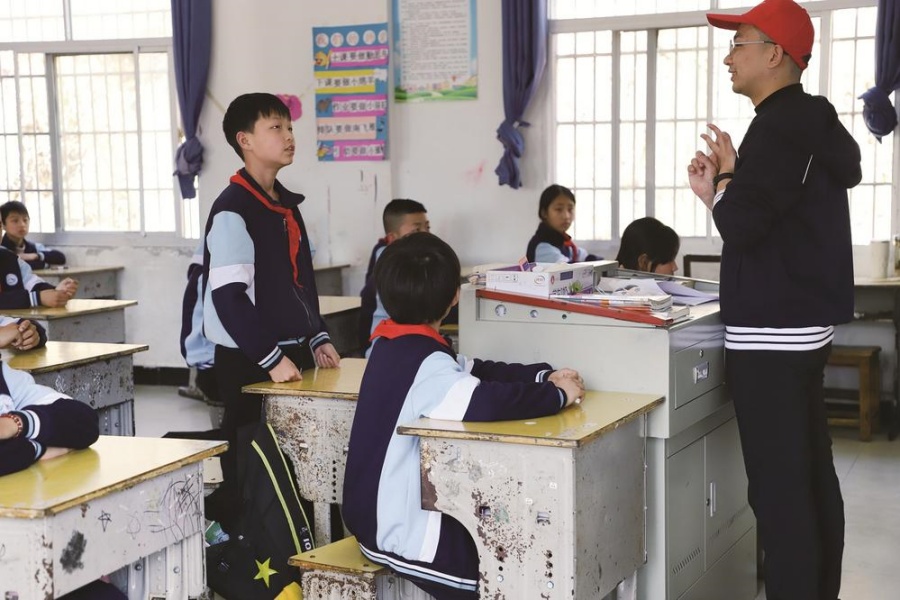 “向日葵課堂”走進(jìn)東風(fēng)鴻泰希望小學(xué)