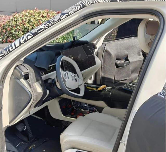 20萬買超5米大SUV，智能續(xù)航雙王炸，能干翻理想L9？