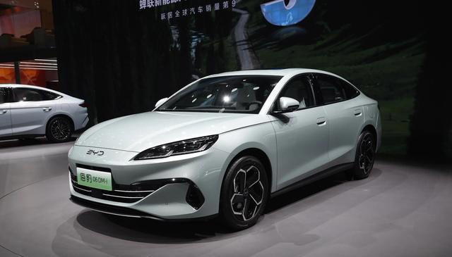 比亞迪海豹06DM-i智駕版限時優惠售價7.68萬元起