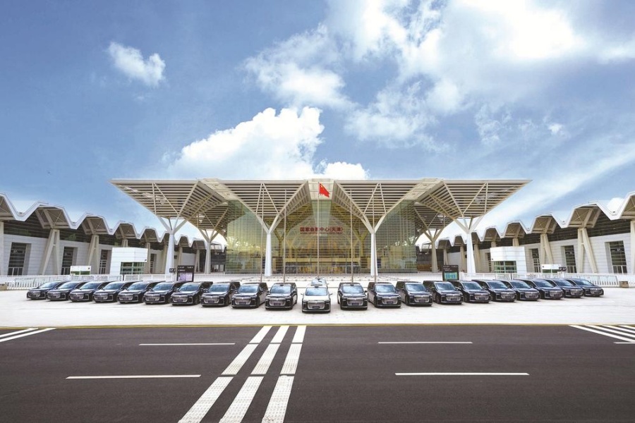 嵐圖汽車交付夏季達沃斯論壇官方指定用車
